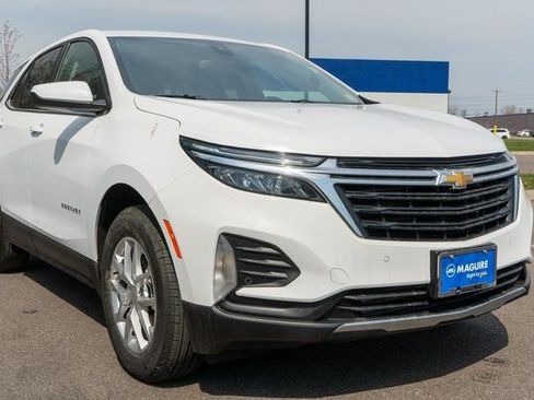 Used 2024 Chevrolet Equinox LT FWD image 4