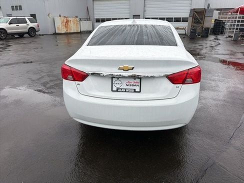 Used 2019 Chevrolet Impala LT FWD image 4