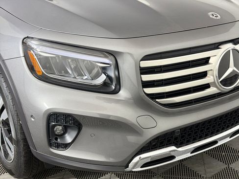 Used 2026 Mercedes-Benz GLB 250 4MATIC image 11