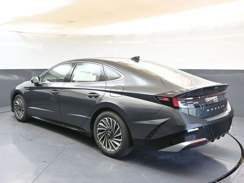 New 2026 Hyundai Sonata Limited image 3