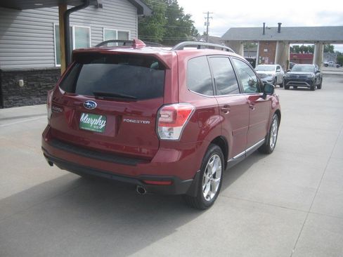 Used 2018 Subaru Forester 2.5i Touring AWD/4WD image 8