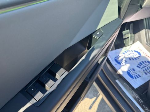 Used 2024 Tesla Cybertruck AWD Crew Cab image 24