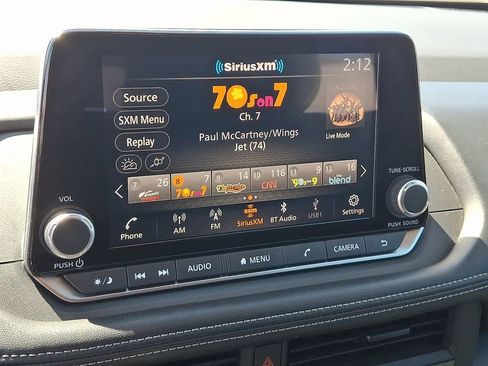 Used 2024 Nissan Rogue S image 16