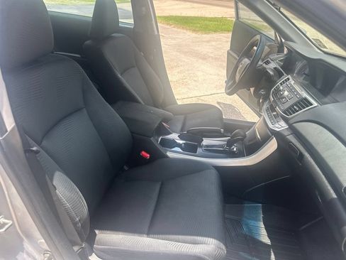 Used 2014 Honda Accord LX image 10