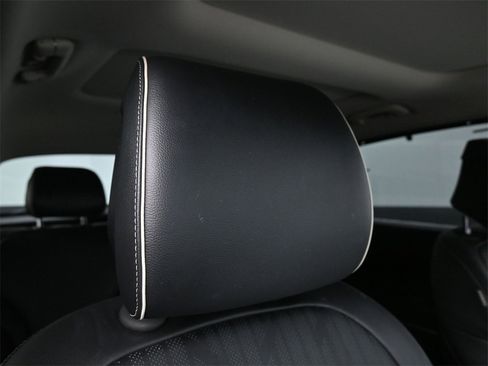 Used 2023 Genesis GV80 2.5T w/ Prestige 20" Package image 18