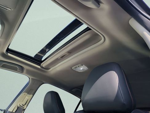 Used 2022 Subaru Crosstrek 2.5i Limited w/ Moonroof Package 2 image 22