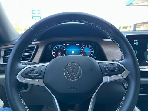 Used 2024 Volkswagen Atlas SE FWD image 38