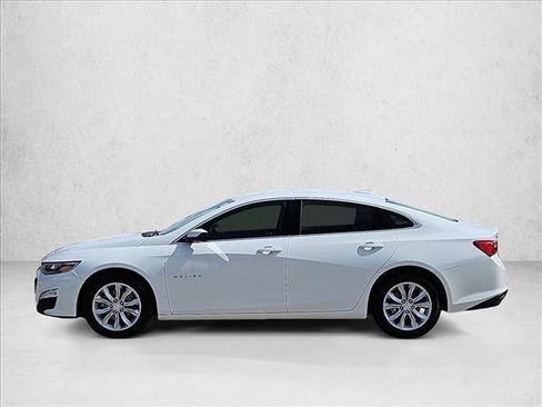 Used 2025 Chevrolet Malibu LT FWD image 9