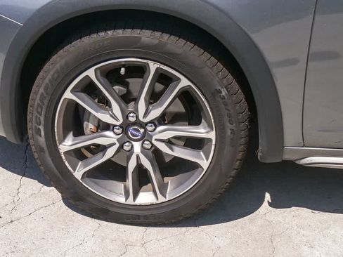 Used 2016 Volvo S60 T5 Cross Country Platinum AWD/4WD image 5
