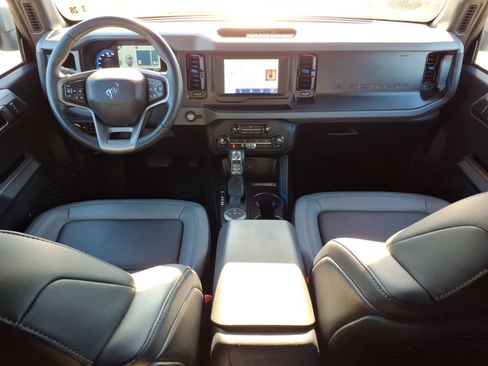 Certified 2023 Ford Bronco Black Diamond image 11