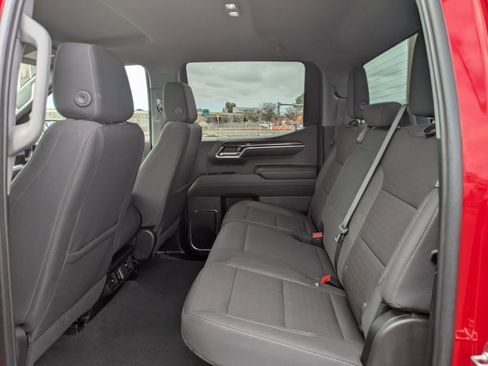 Used 2025 Chevrolet Silverado 1500 LT image 14