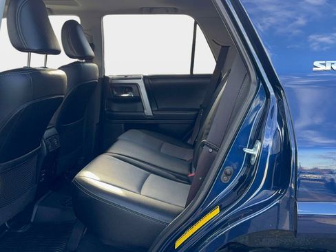 Used 2019 Toyota 4Runner SR5 Premium image 16