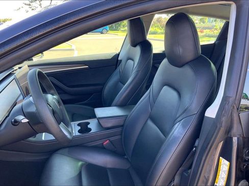 Used 2023 Tesla Model 3 Standard Range image 22
