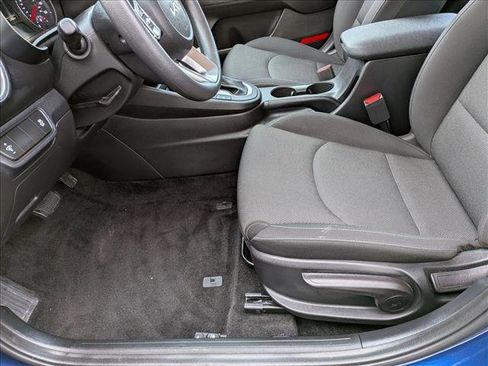 Used 2022 Kia Forte LXS image 14