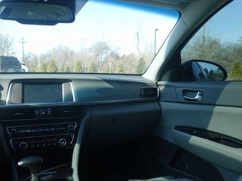 Used 2017 Kia Optima EX w/ Technology Package image 26