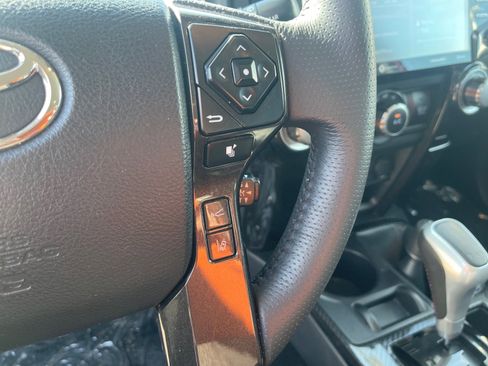 Used 2024 Toyota 4Runner TRD Off-Road image 10