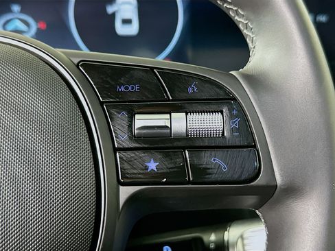 Used 2024 Hyundai Ioniq 6 SE image 17