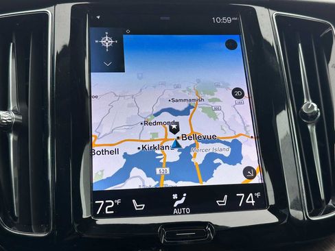 Used 2021 Volvo XC60 T5 Momentum w/ Advanced Package image 25