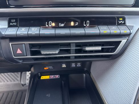 Certified 2026 Toyota Camry SE image 27