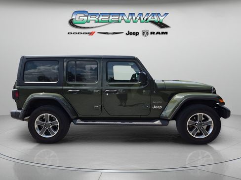 Used 2021 Jeep Wrangler Unlimited Sahara AWD/4WD image 5