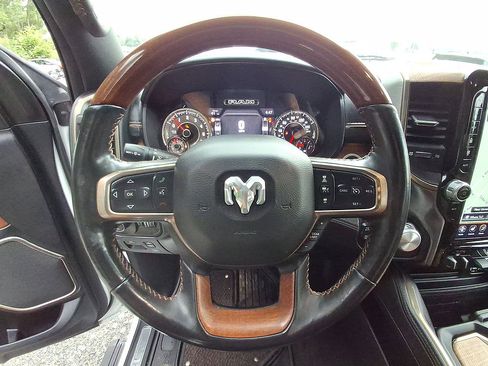 Used 2020 RAM 1500 Limited AWD/4WD image 22