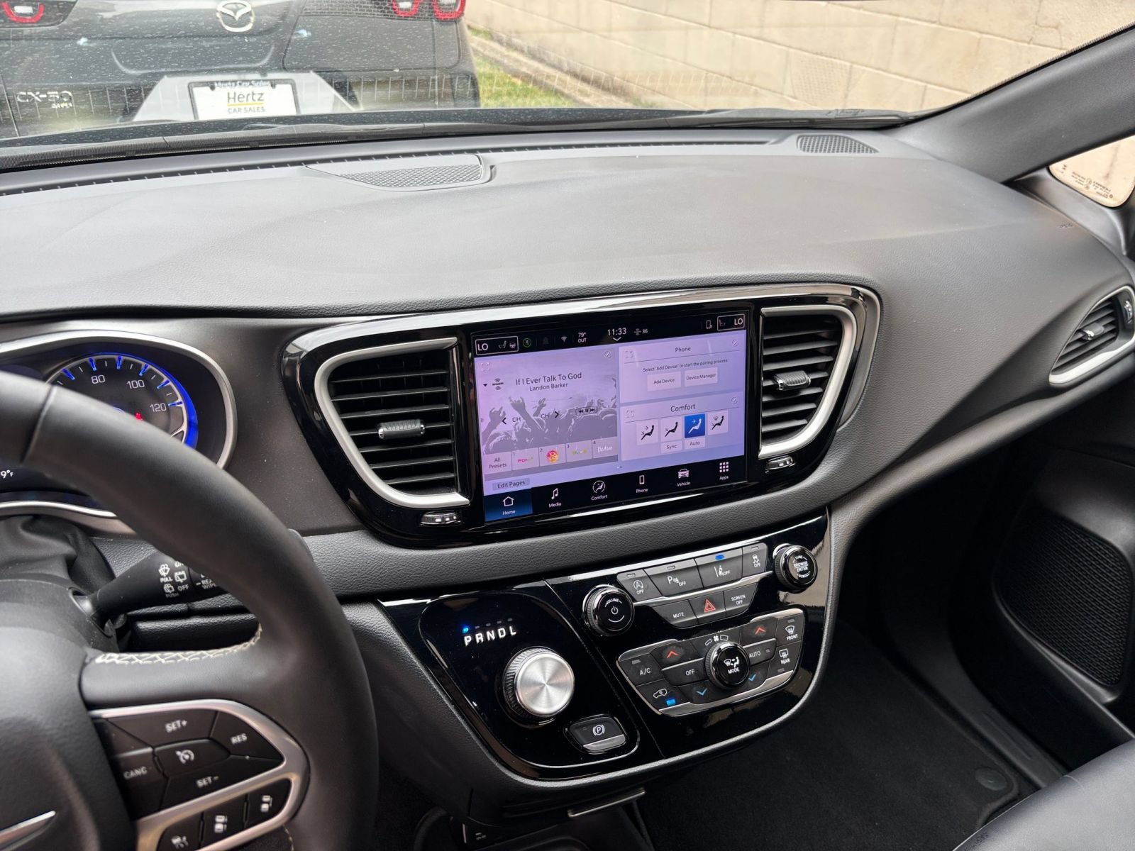 Used 2025 Chrysler Pacifica Select FWD image 16
