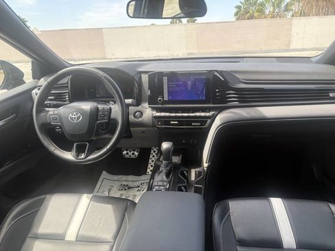 Used 2025 Toyota Camry SE FWD image 17