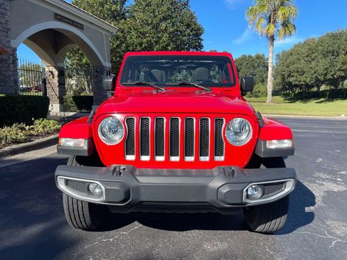 Used 2020 Jeep Wrangler Unlimited Sahara AWD/4WD image 2