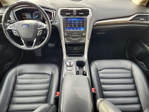Used 2020 Ford Fusion SEL image 26