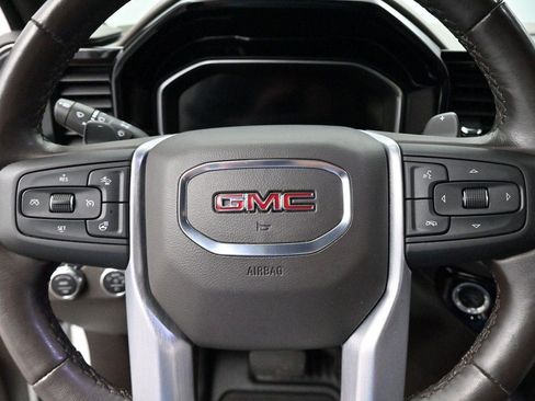 Used 2023 GMC Sierra 1500 SLT w/ SLT Premium Plus Package AWD/4WD image 18