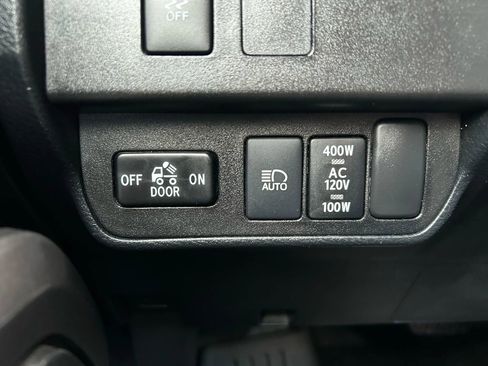 Used 2021 Toyota Tacoma TRD Off-Road w/ Technology Package image 22