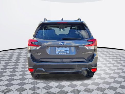 Used 2023 Subaru Forester Premium AWD/4WD image 5