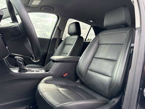 Certified 2023 Chevrolet Equinox Premier FWD image 13