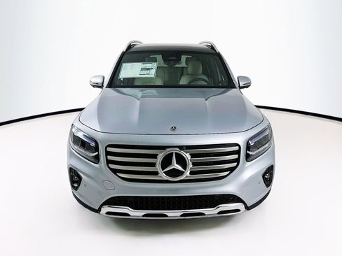 New 2026 Mercedes-Benz GLB 250 image 2