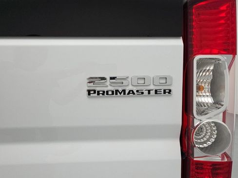 Used 2025 RAM ProMaster 2500 w/ U-Haul Equipment Group FWD image 45