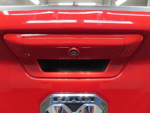 Used 2022 RAM 1500 Big Horn AWD/4WD image 32