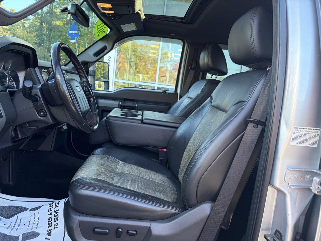 Used 2011 Ford F350 Lariat w/ Lariat Ultimate Pkg AWD/4WD image 18