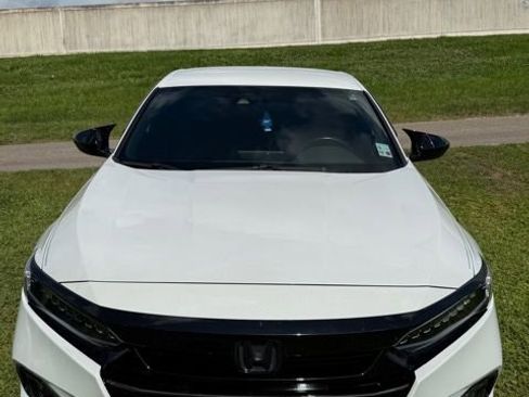 Used 2022 Honda Accord Sport image 4