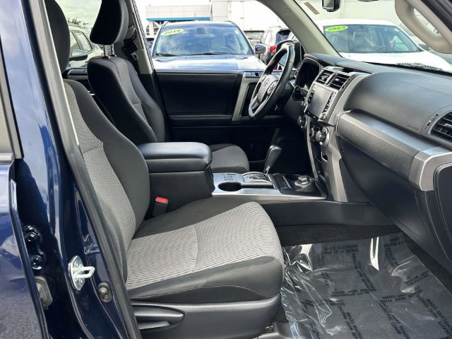 Used 2021 Toyota 4Runner SR5 AWD/4WD image 20