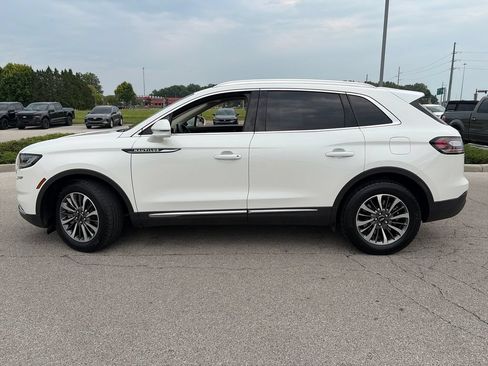 Used 2023 Lincoln Nautilus AWD w/ Premium Package image 4