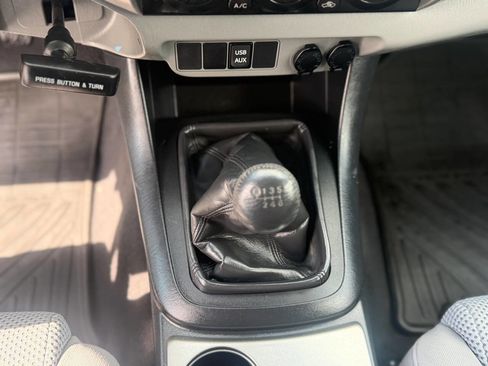 Used 2012 Toyota Tacoma 4x4 Double Cab w/ TRD Sport Pkg image 89