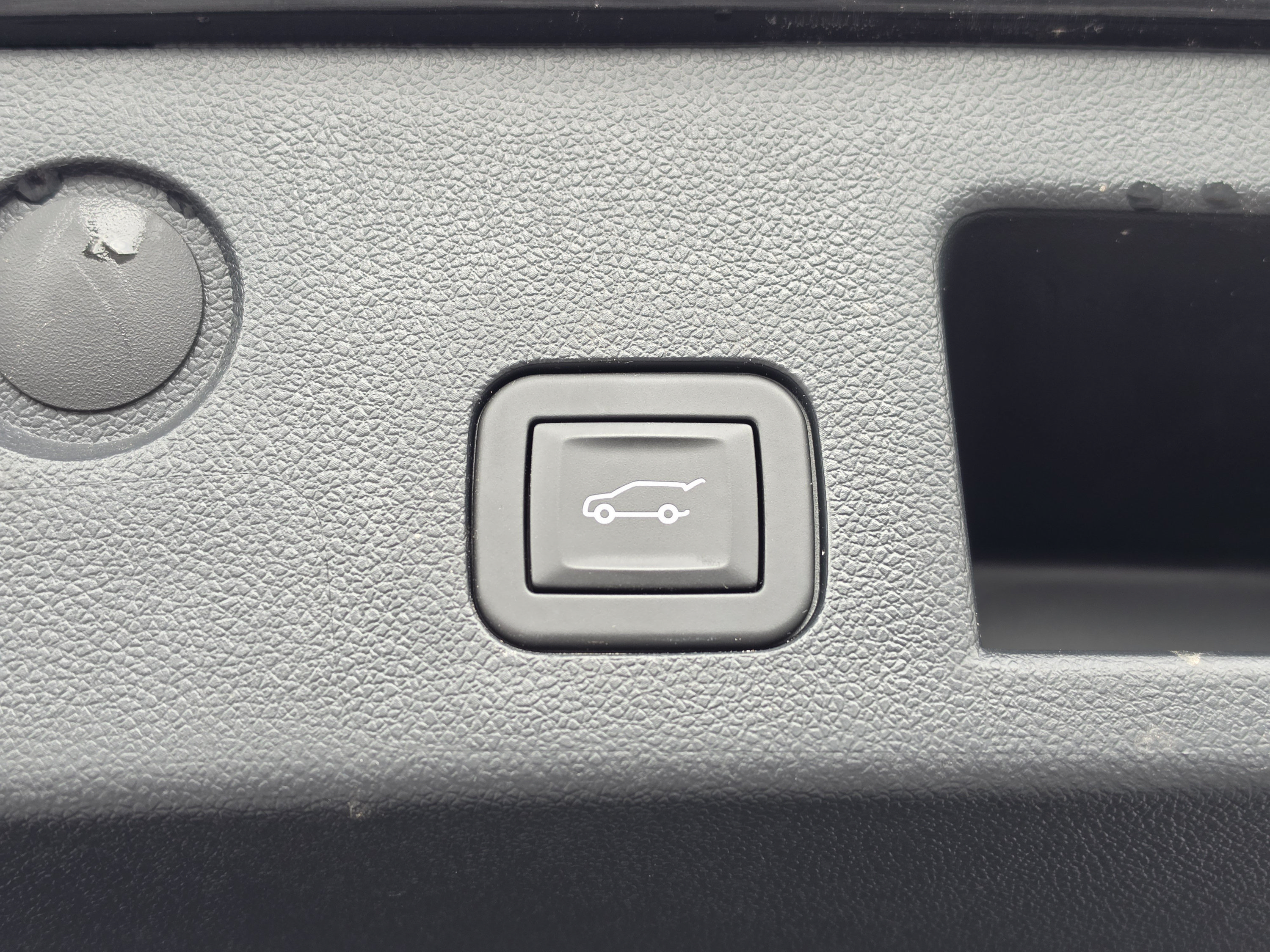 Used 2025 Chevrolet Equinox LT w/ Convenience Package II FWD image 16