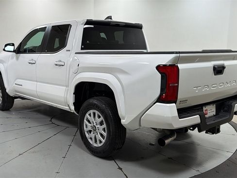 Certified 2025 Toyota Tacoma SR5 image 7