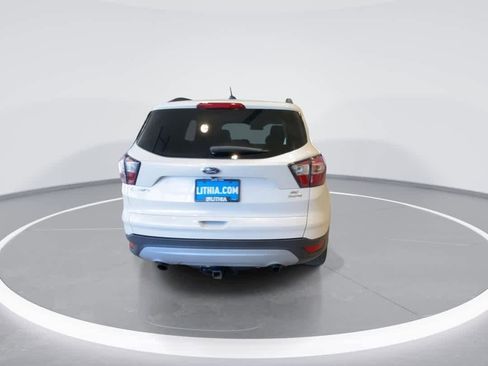 Used 2018 Ford Escape SE image 7