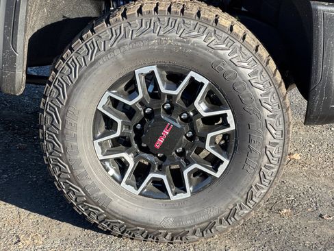 New 2026 GMC Sierra 2500 AT4X image 31