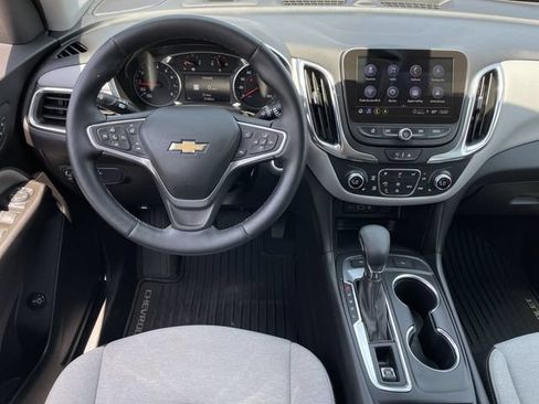 Used 2023 Chevrolet Equinox LT AWD/4WD image 11