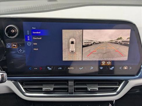 New 2026 Chevrolet Equinox EV LT image 13