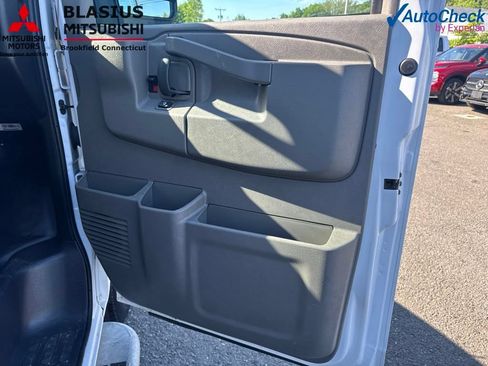 Used 2024 Chevrolet Express 2500 w/ Driver Convenience Package RWD image 31