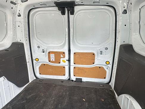 Used 2019 Ford Transit Connect XLT FWD image 14
