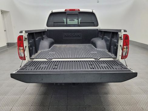 Used 2015 Nissan Frontier SV image 29